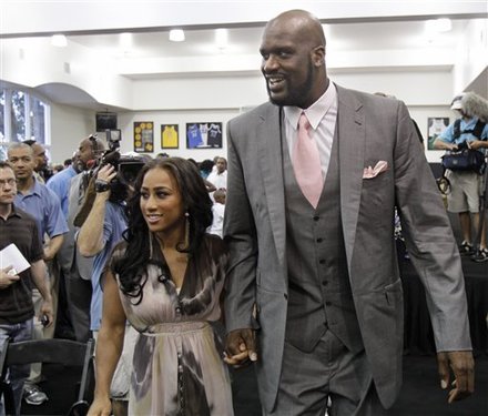 记者：泰山以次顶薪续约瓦科，有海滨城市球队报价但球员无意（记者：瓦科以次顶薪续留泰山，拒绝海滨城市球队报价）