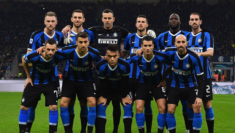 落下风，巴萨9次客场对阵比利时球队输5场（巴萨客战比利时队战绩不佳：9战5负）