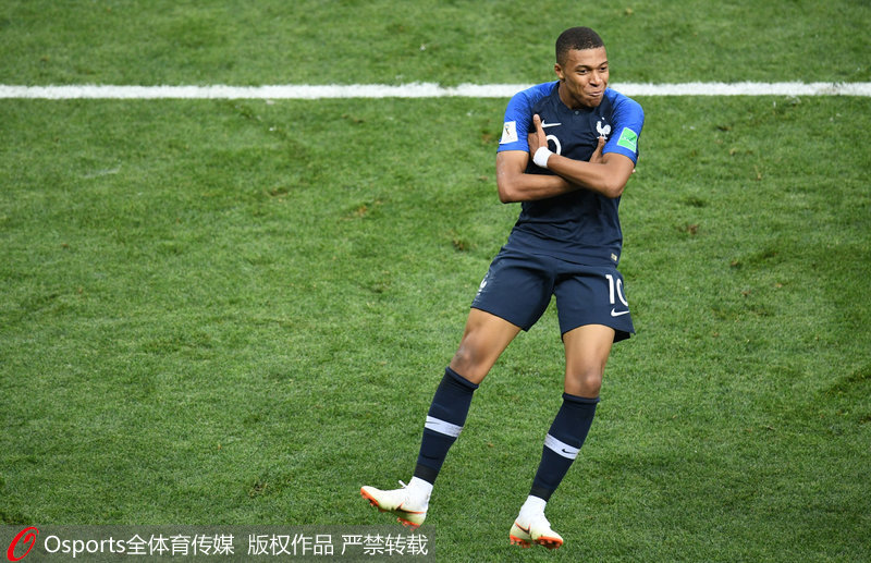 中国足球少年13岁起落后日本，昔日辽足辉煌难再现（中国青训13岁起被日本拉开差距，辽足往日荣光难重现）