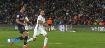 门将看呆：这也能进？