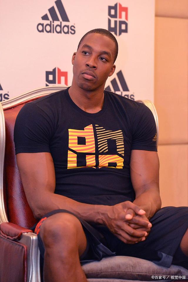 德塞利心目中的最佳11人，真是BIG胆，竟然无“公认”足坛第一人（德塞利心中最佳11人：大胆之选，竟未纳入公认的足坛第一人）